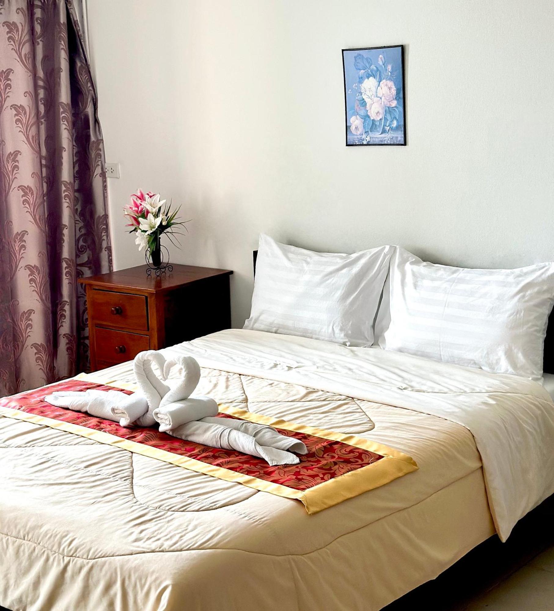Rueangrat Hotel Ranong Exterior foto