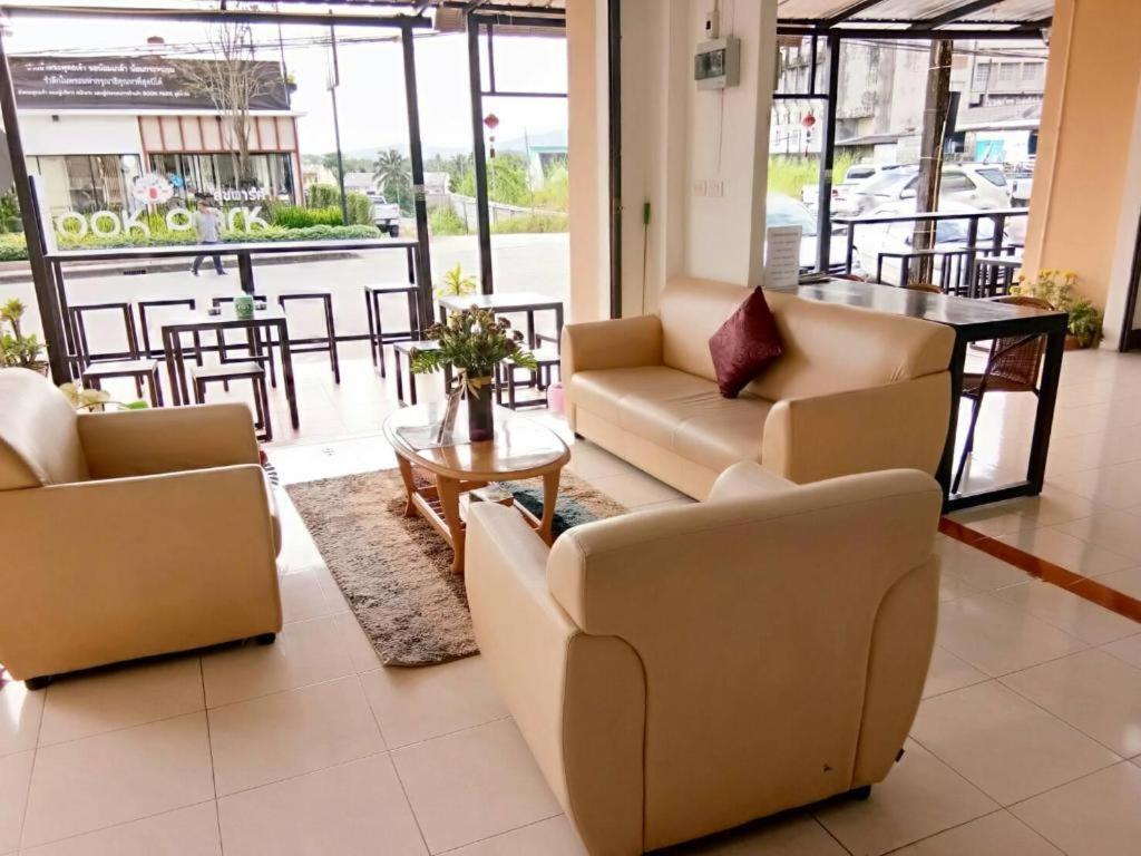 Rueangrat Hotel Ranong Exterior foto