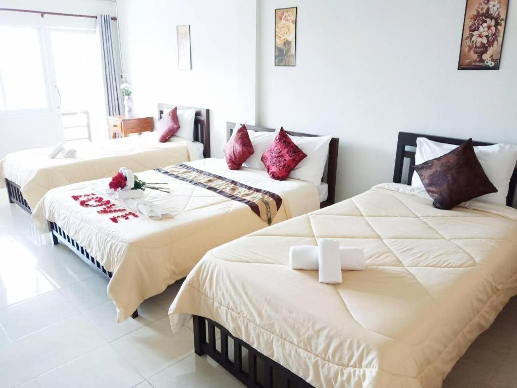 Rueangrat Hotel Ranong Exterior foto