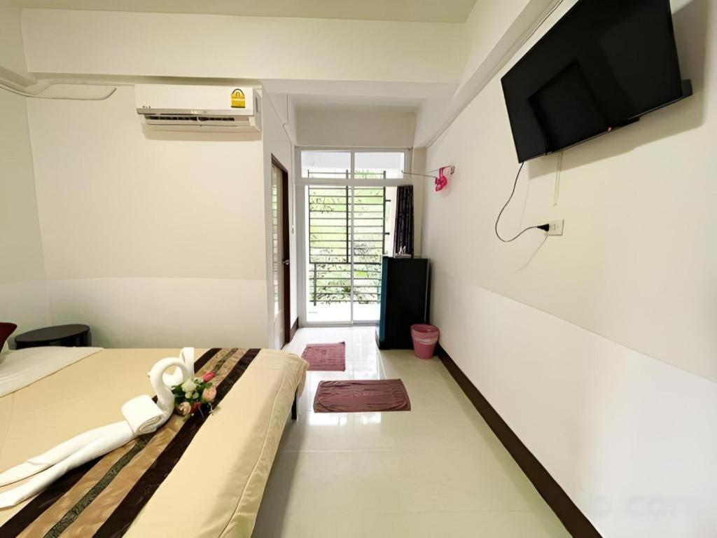Rueangrat Hotel Ranong Exterior foto