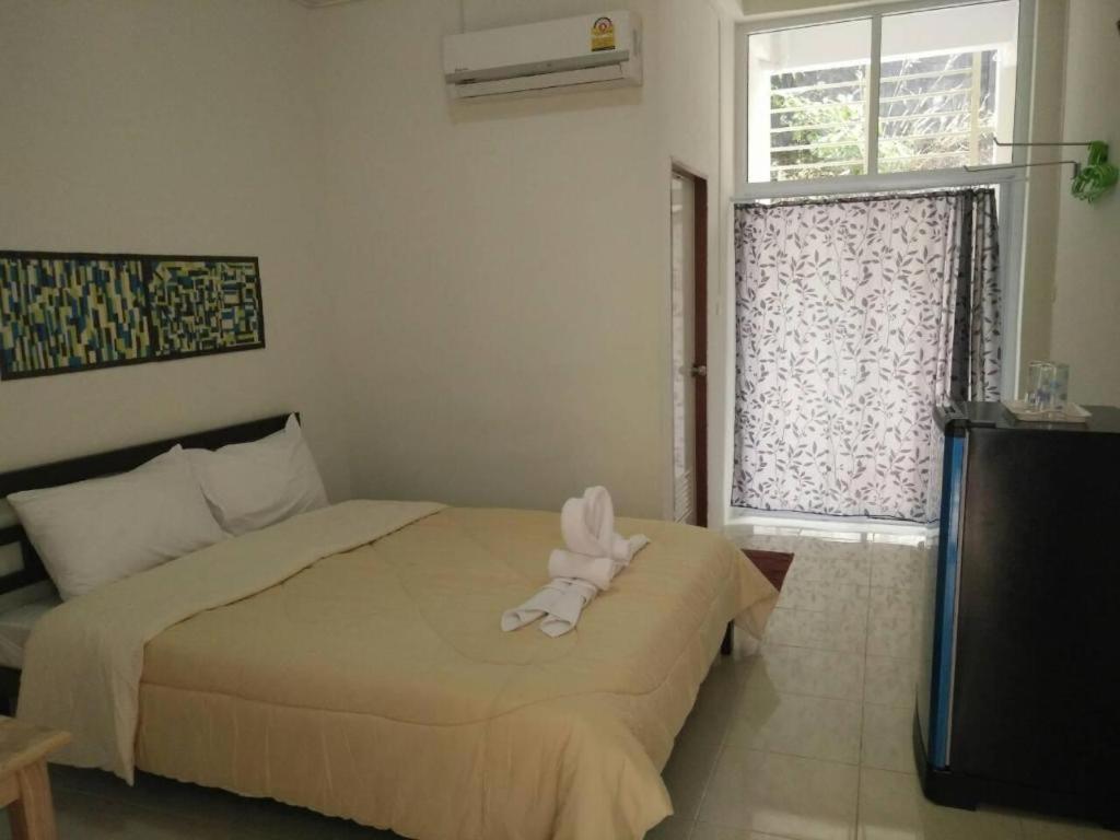 Rueangrat Hotel Ranong Exterior foto